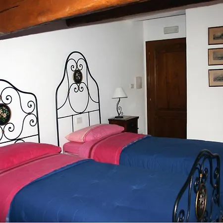 La Tana Del Lupo בית חווה *